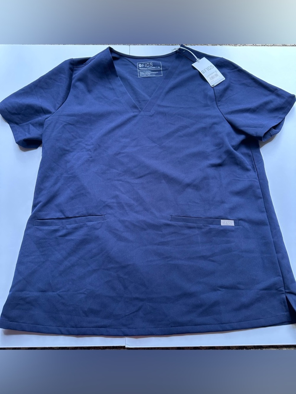 NWT FIGS Casma Three-Pocket Scrub Top Navy Blue Womens XL